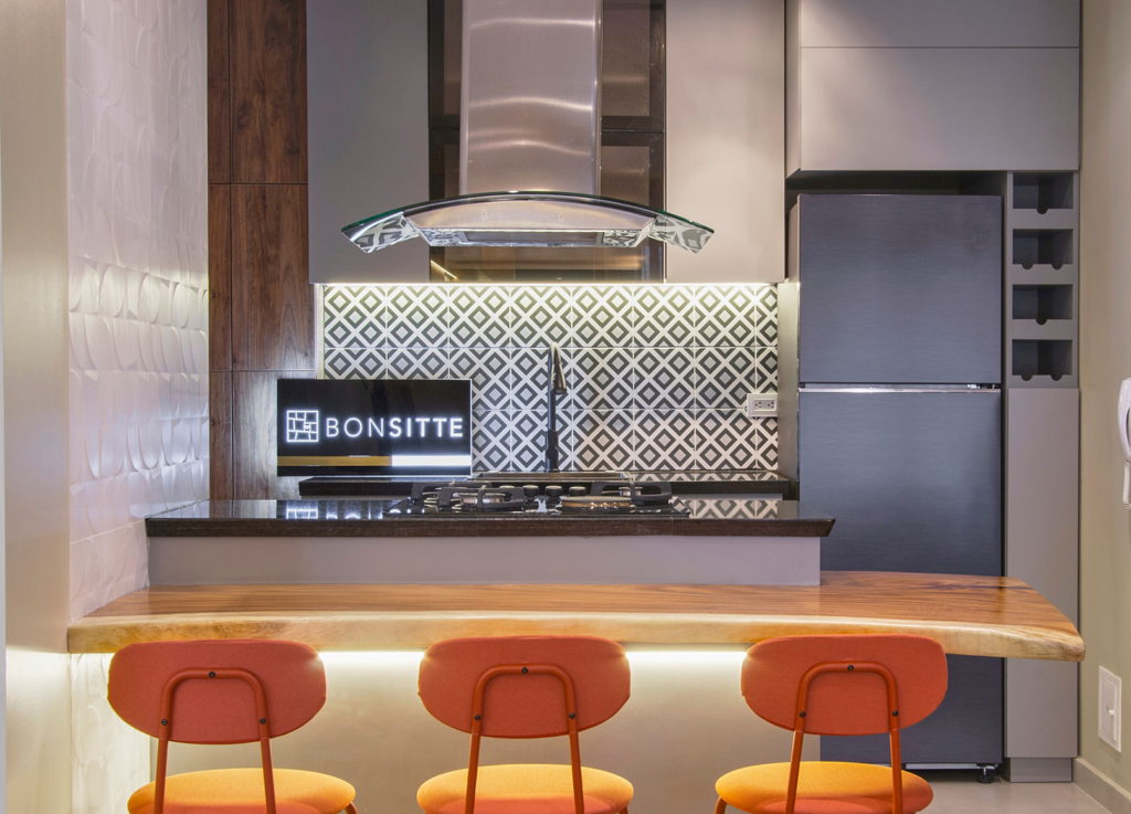Cocina y barra comedor